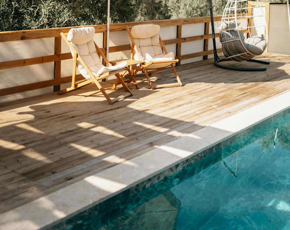 Sandy Wood Deck and Pool Fence