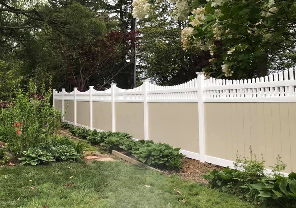 Wood vs. Vinyl vs. Aluminum Fencing: What’s Best for Your Home?