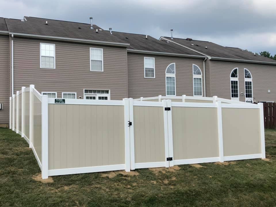 Mixed Color Vinyl Privacy Fence