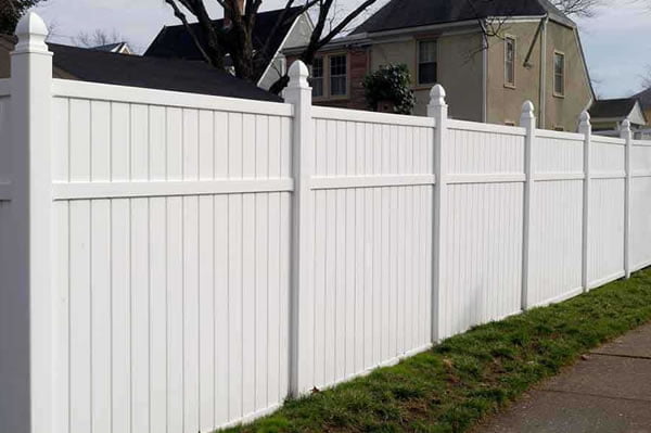 Why Vinyl Fence Installation is the Best Choice